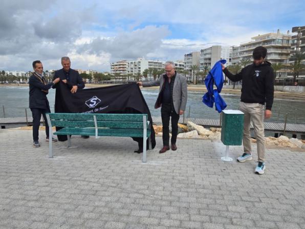 Bancs de plàstic reciclat a Pilons de Salou