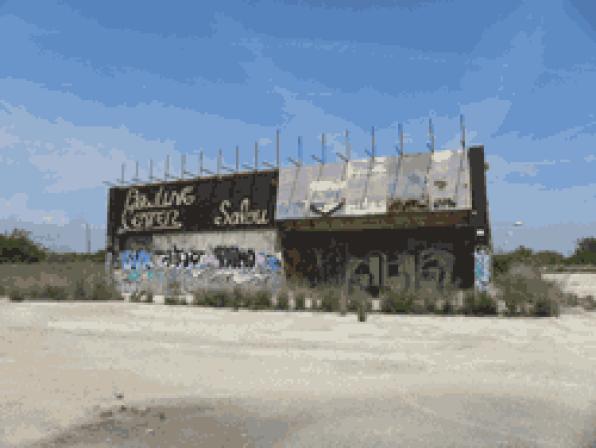 Salou signs the demolition of the building of the bowling alley