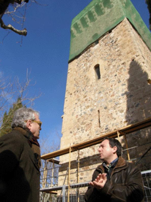 Comencen les obres de restauració de la torre de lErmita de la Mare de Déu del Camí de Cambrils